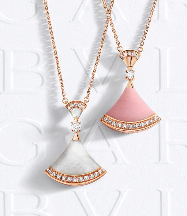 Divas’ Dream rose gold pendant necklace with pink sapphires Divas’ Dream rose gold pendant necklace with pink sapphires