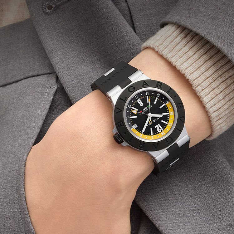 Bvlgari Aluminium GMT Vespucci watch. Bvlgari Aluminium GMT Vespucci watch.