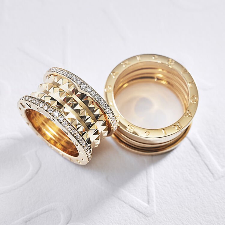 Featured image of post Bulgari B Zero Ring / Carved with bvlgari classic double logo ring, and spiral white or black precision ceramic color contrast.