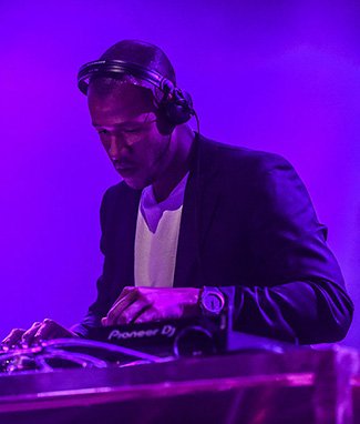 Heron Preston performing as a dj during the event