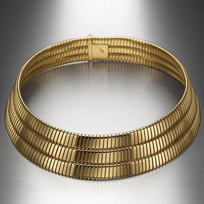 High jewellery Bulgari Campaign Bulgari logo and gold Tubogas necklace